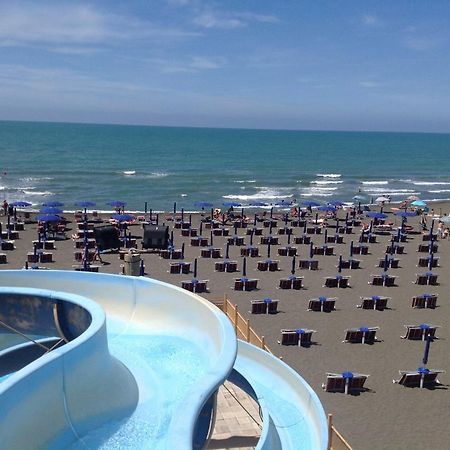 Ccc Holiday Properties Le Vele Ccc Montalto di Castro Bagian luar foto